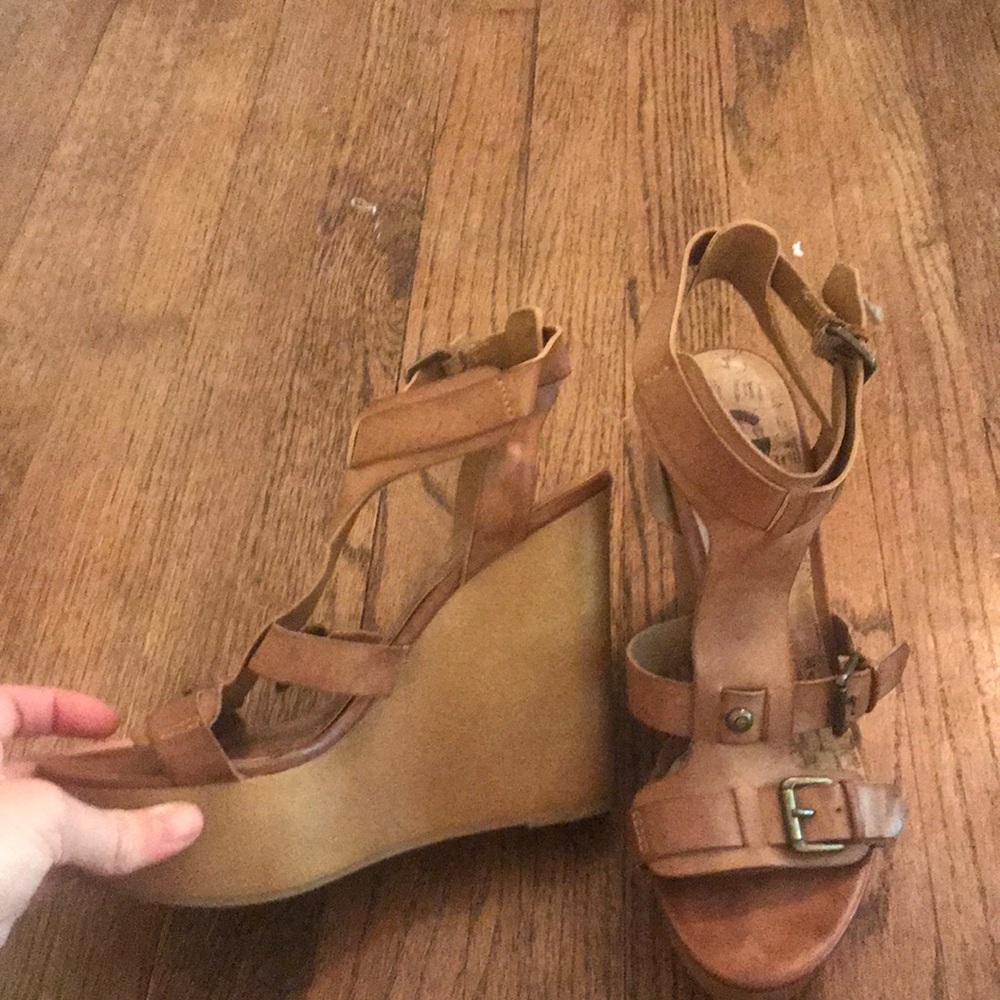 G by Guess wedges! Size 7 1/2